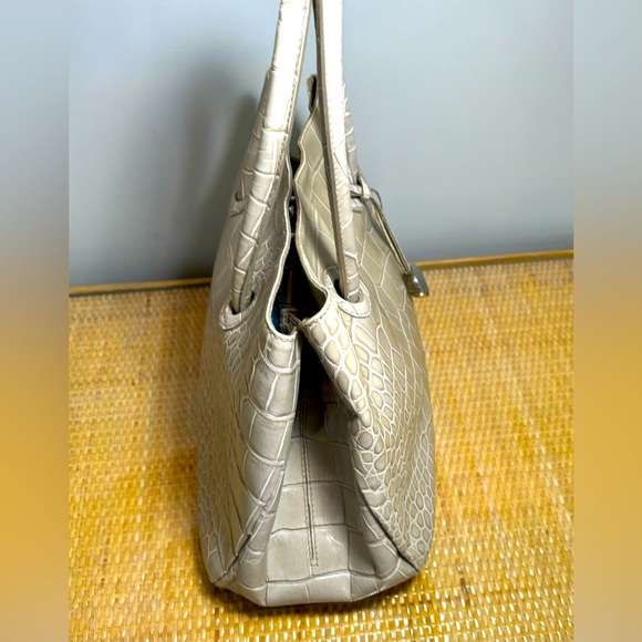 Authentic Furla Italian leather beige croc embossed tote bag as new! - Picture 3 of 9